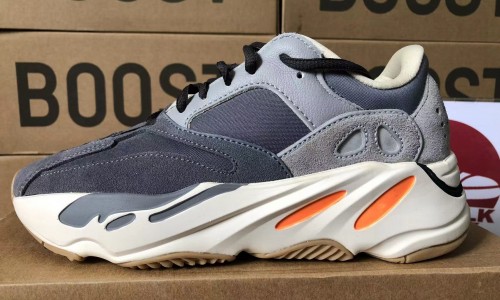 Adidas Yeezy Boost 700 Magnet Real Boost FV9922 Kickbulk Sneaker shoes reviews Camera photos