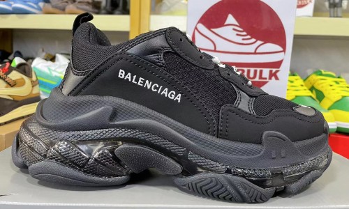 Balenciaga Triple S Black 541624 W09O1 1000 Kickbulk Sneaker shoes reviews Camera photos