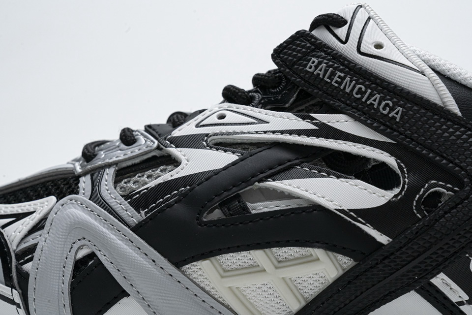 Balenciaga Drive Sneaker Grey Black 624343w2fd11019 11 - www.kickbulk.org