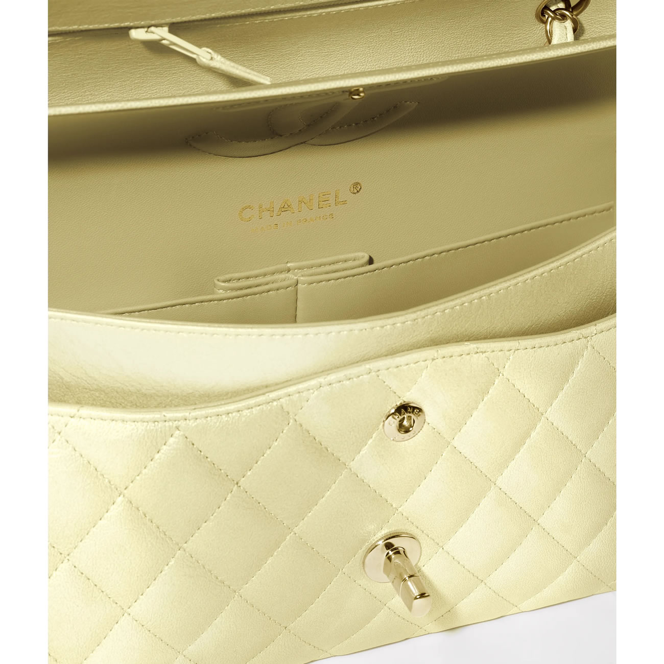 Chanel Classic Handbag 27 - www.kickbulk.org