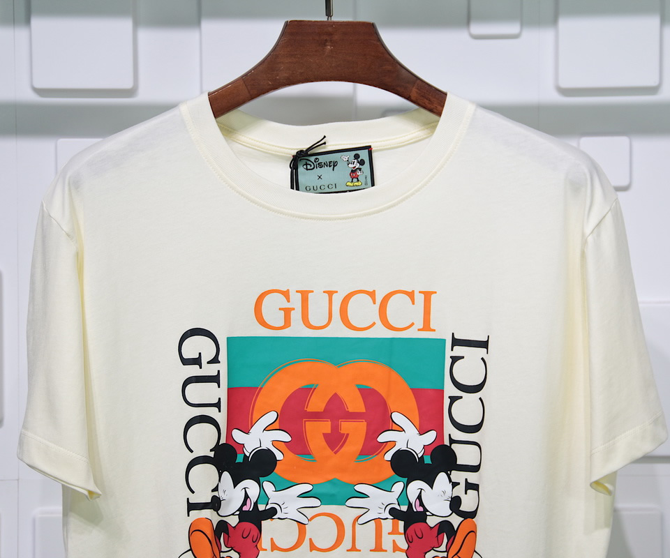 Gucci Mickey T Shirt Creamy White 7 - www.kickbulk.org