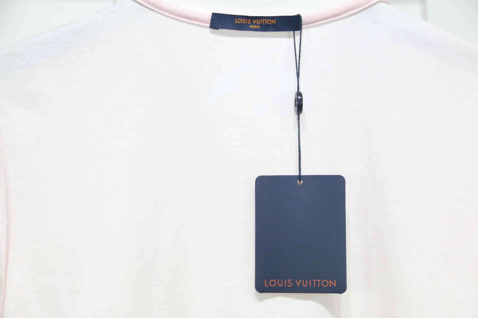 Louis Vuitton Red Yellow Gradient T Shirt 11 - www.kickbulk.org
