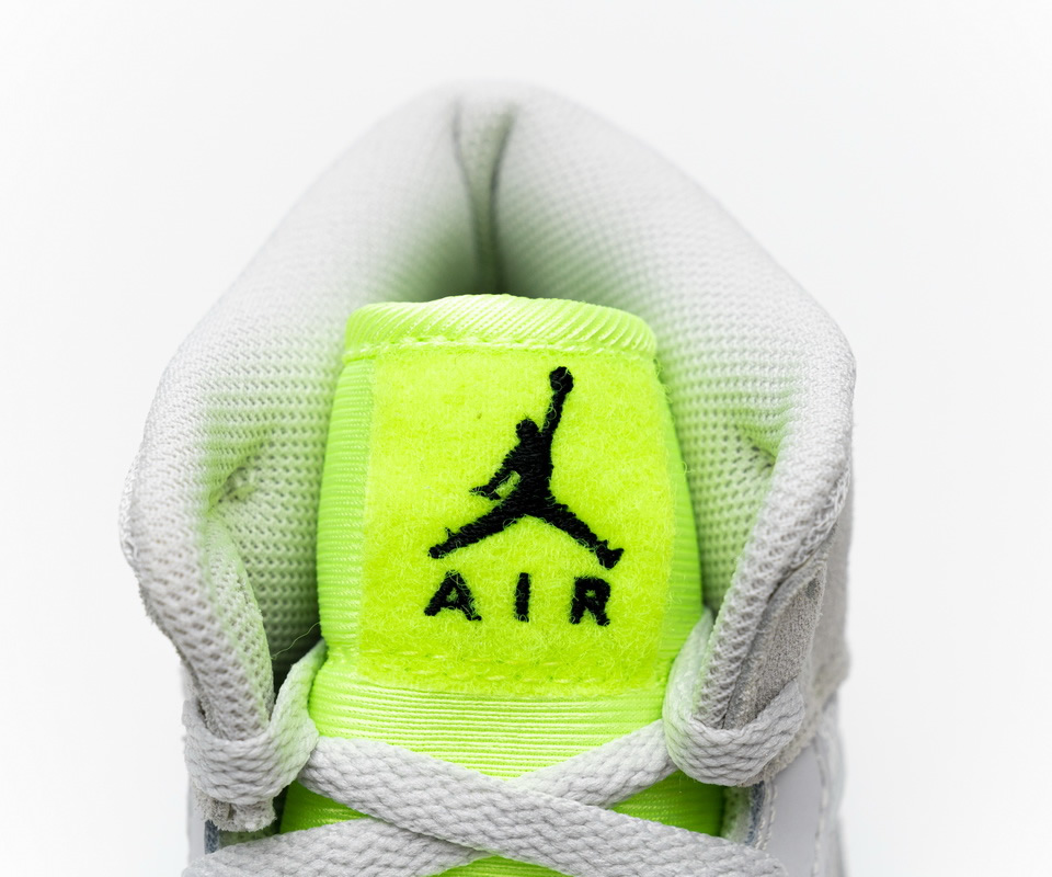 Nike Air Jordan 1 Grey Ghost Green Cv3018  001 13 - www.kickbulk.org