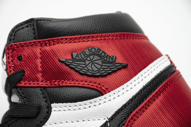 Nike Air Jordan 1 Wmns Retro High Satin Black Toe Cd0461 016 30 - www.kickbulk.org