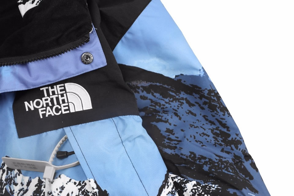 The North Face Invincible Supreme Snow Mountain Jacket 10 - www.kickbulk.org