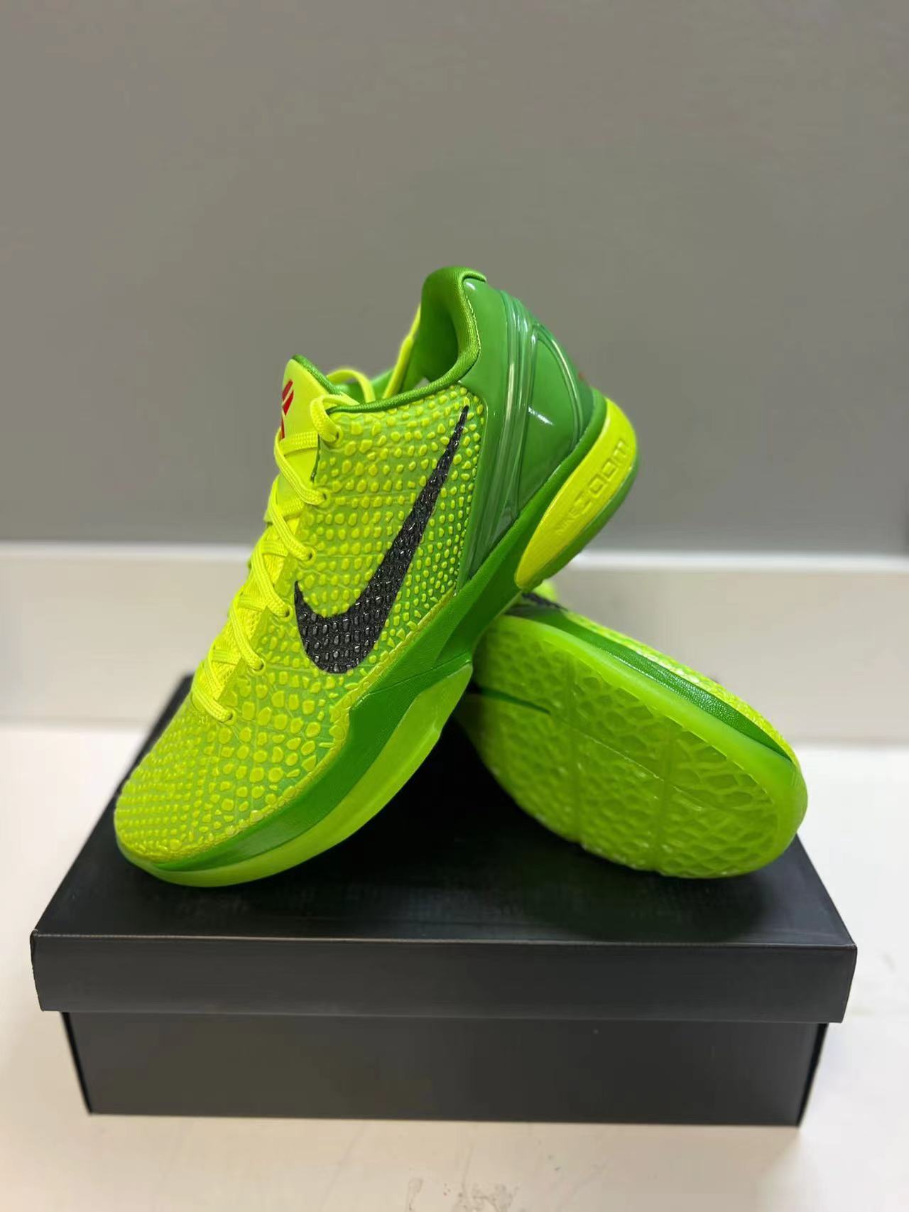 Nike pack ZOOM KOBE 6 PROTRO GRINCH CW2190 300 kickbulk sneaker reviews 5
